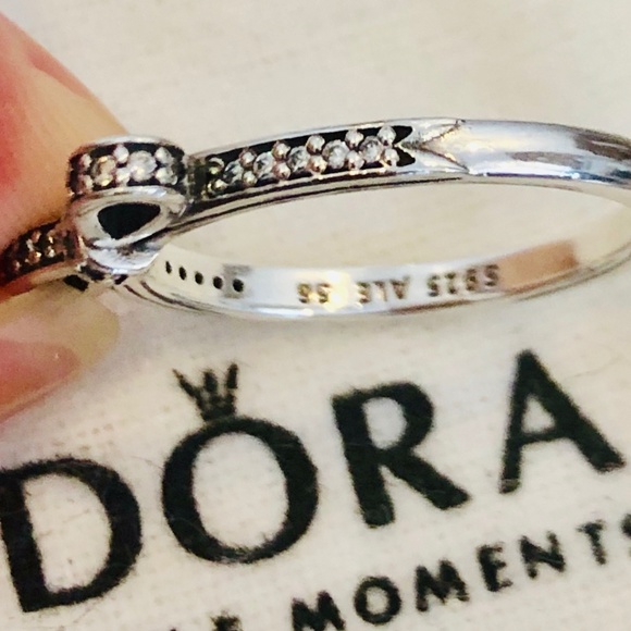 Pandora Sparkling Bow Ring Size 8 - Picture 6 of 7